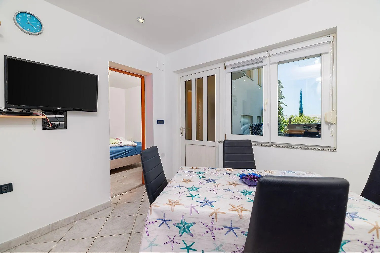 Idyllisches Apartment Nur 300 Meter Zum Strand Mit Meerblick, Whirlpool, Grill Novi Vinodolski Croatia