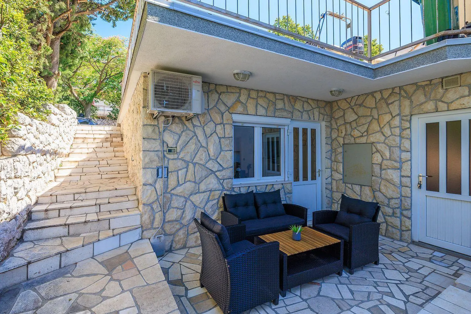 Idyllisches Apartment Nur 300 Meter Zum Strand Mit Meerblick, Whirlpool, Grill Novi Vinodolski